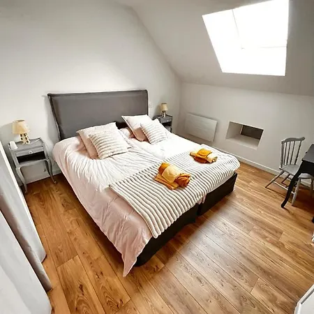 Le Domaine Du Nail Holiday home Mee