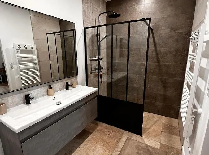 Le Domaine Du Nail Feriehus *